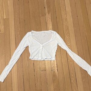 ALO Yoga White Cropped Button-Down Shirt